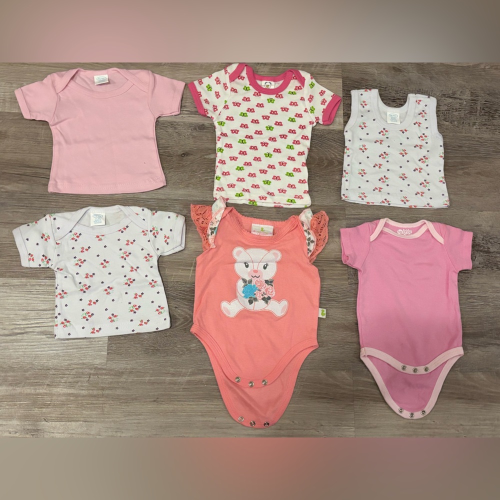 Bundled (9pcs) - Mix brands - onesies, tees, and short sleeves tees.